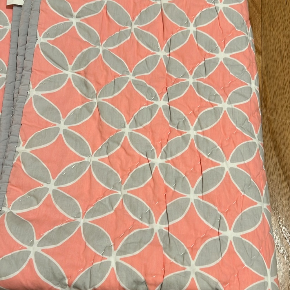 Pottery Barn Crib Fitted Sheet and Comforter Pink Gray - Picture 10 of 10